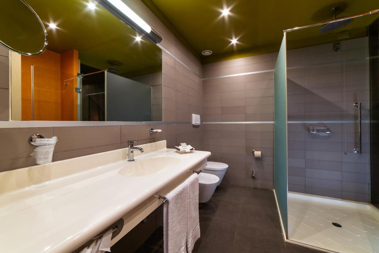 Motel Hotel Piranha Cameriano المظهر الخارجي الصورة