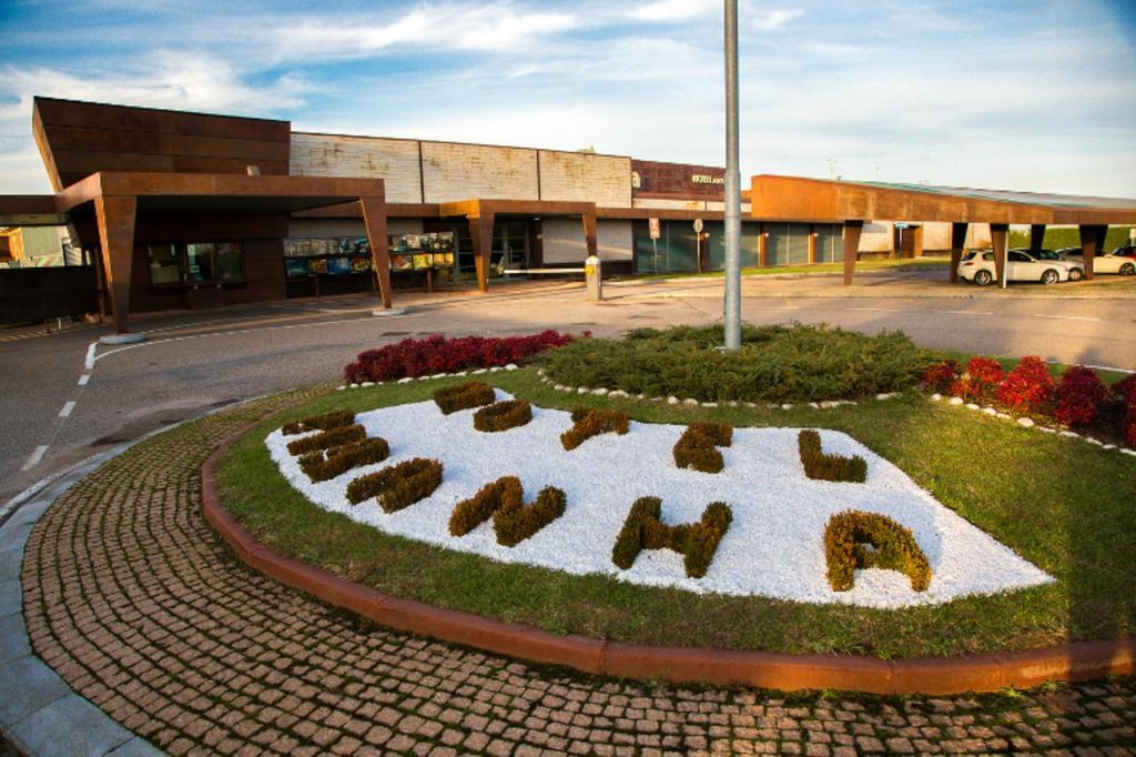 Motel Hotel Piranha Cameriano المظهر الخارجي الصورة